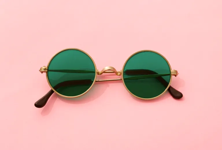 Green sunglass lenses | MercerOnline